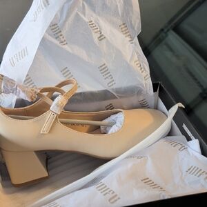 IDIFU Cream Block Heel Pumps